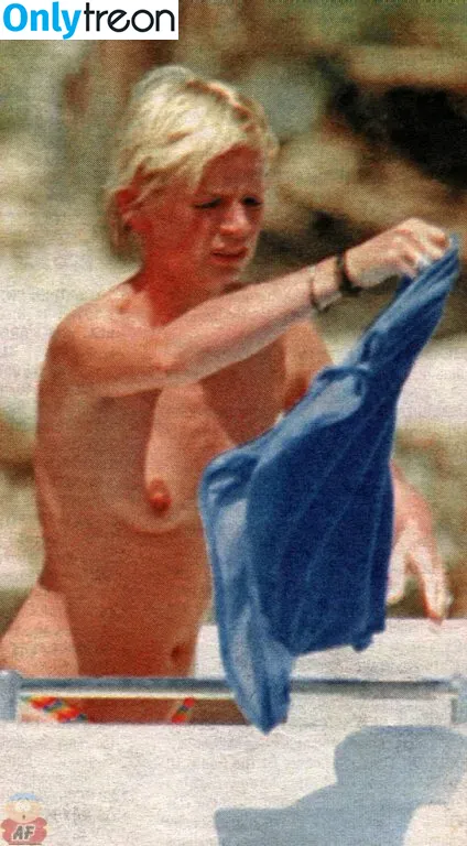 Zoe Ball nude photo #0012 (zoeball / zoetheball)