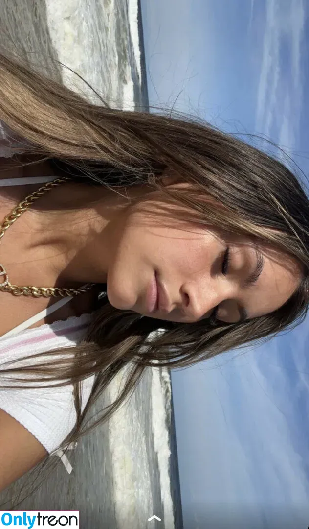 Zoe Ferguson голая photo #0029 (zoeferguson)