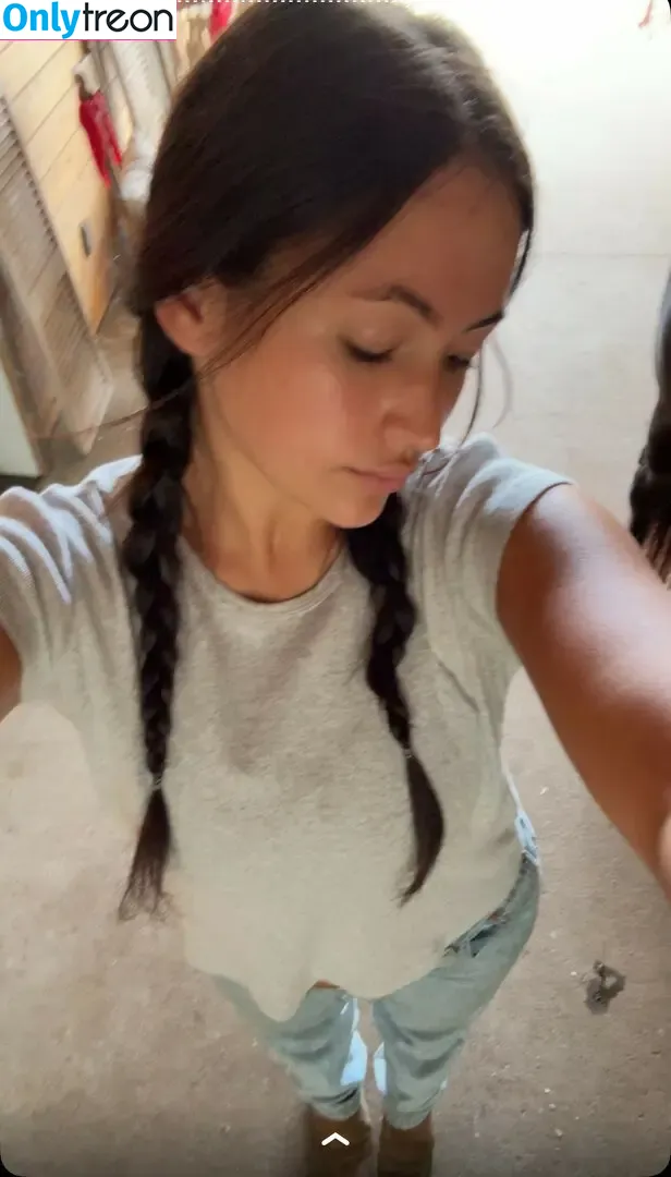 Zoe Ferguson голая photo #0389 (zoeferguson)