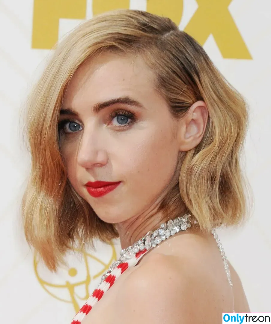 Zoe Kazan голая photo #0064 (zoe.kazan)