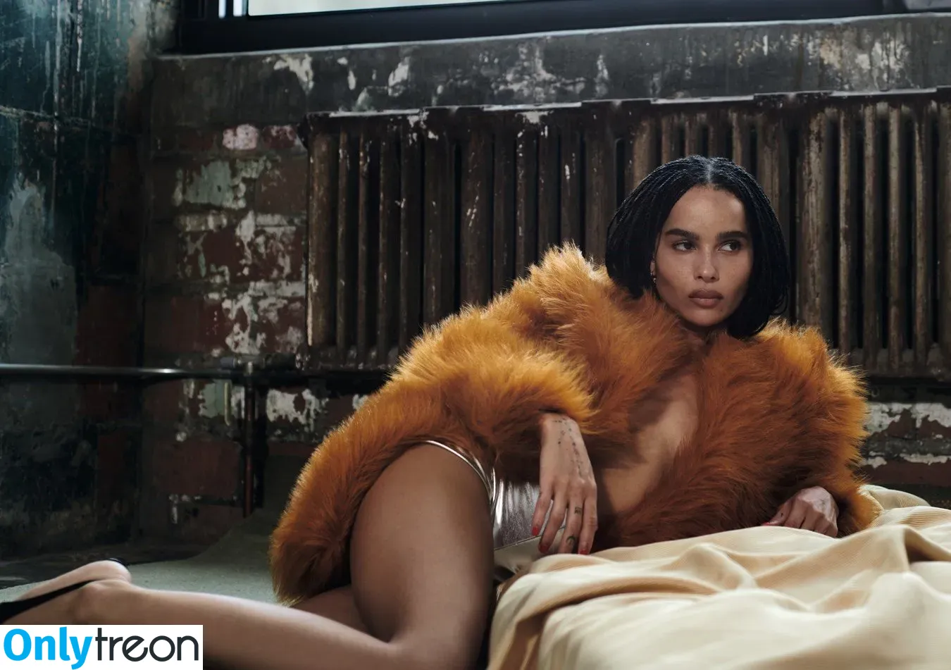 Zoe Kravitz nude photo #0011 (zoeisabellakravitz)