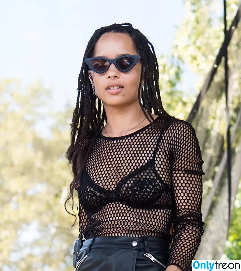 Zoe Kravitz голая photo #0366 (zoeisabellakravitz)