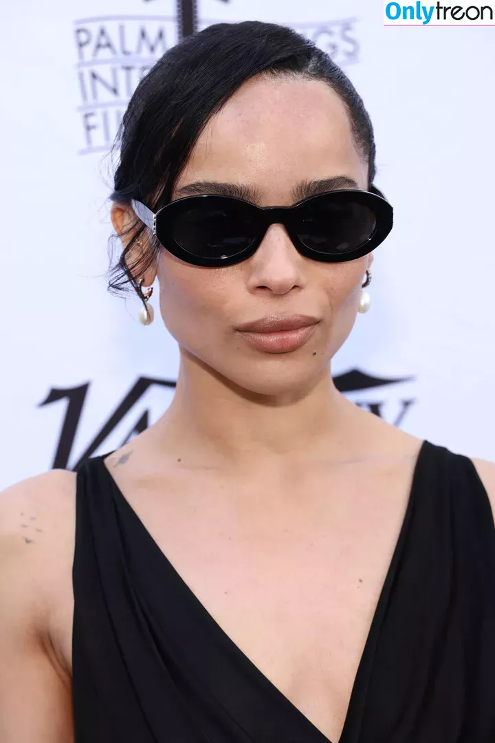 Zoe Kravitz голая photo #0377 (zoeisabellakravitz)