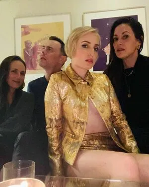 Zoe Lister Jones / zoelisterjones nude photo #0044