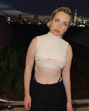 Zoe Lister Jones / zoelisterjones nude photo #0058