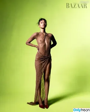 Zoe Saldana / zoesaldana nude photo #0855