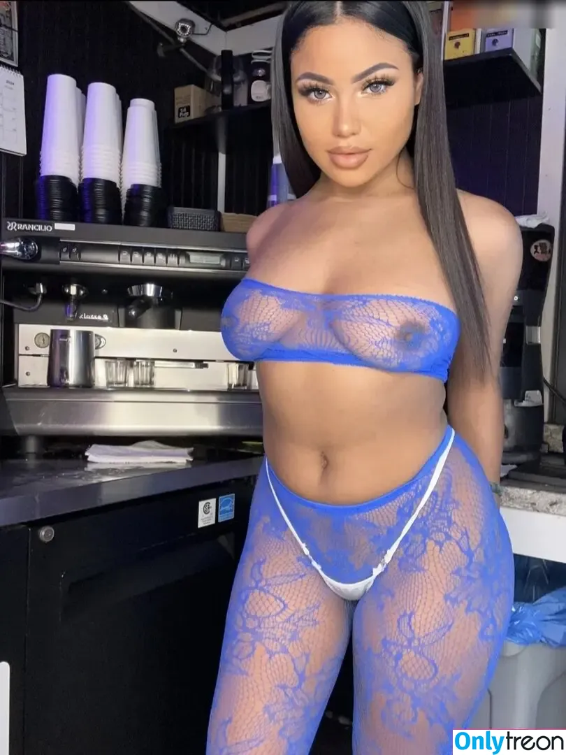 Zoebarista nude photo #0026 (Tapzoesbyeoh / Zoe_barista / zoe.barista)
