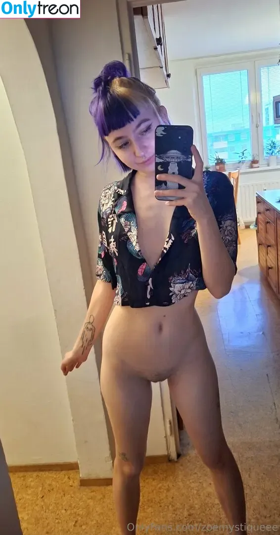 zoemystiqueee nude photo #0122 (zoe_m1stique.x)