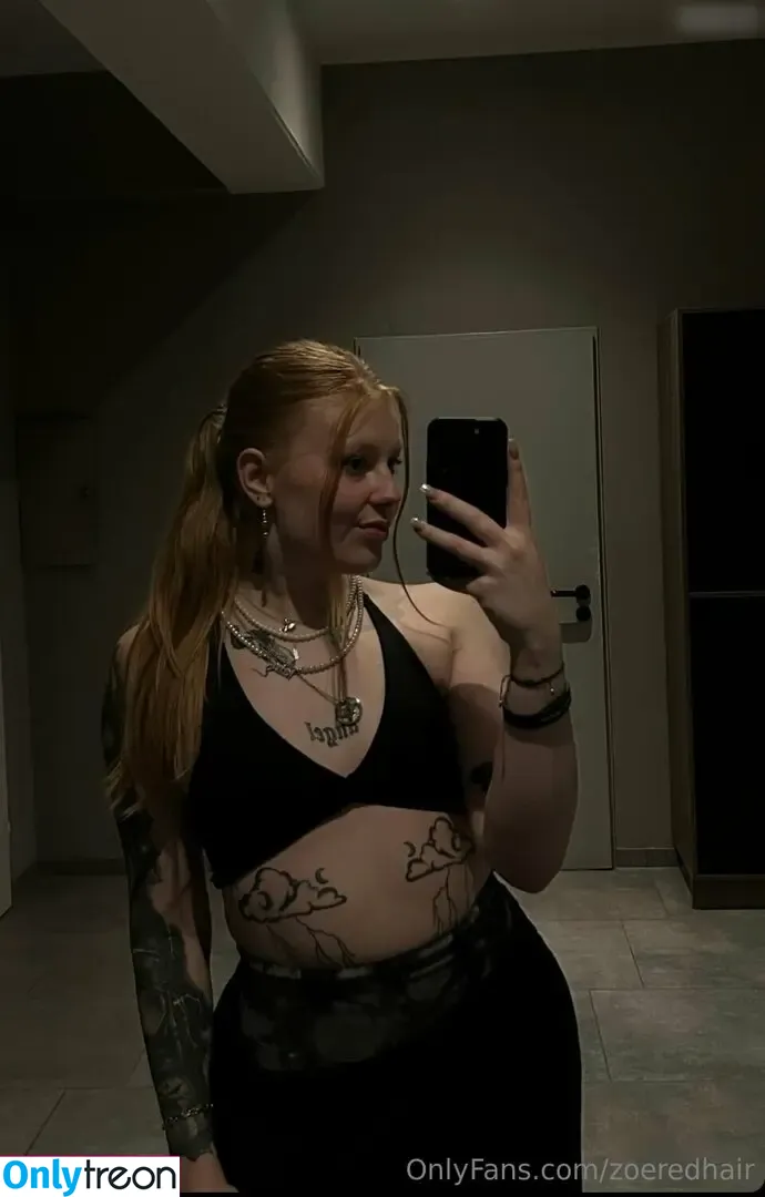 ZoeRedHair голая photo #0001 (ZoeRedHair)