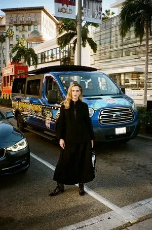 Zoey Deutch / zoeydeutch фото голая #0107