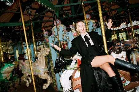 Zoey Deutch / zoeydeutch фото голая #0111