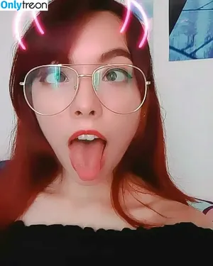 zoey_nyu / udderlyadorable nude photo #0018