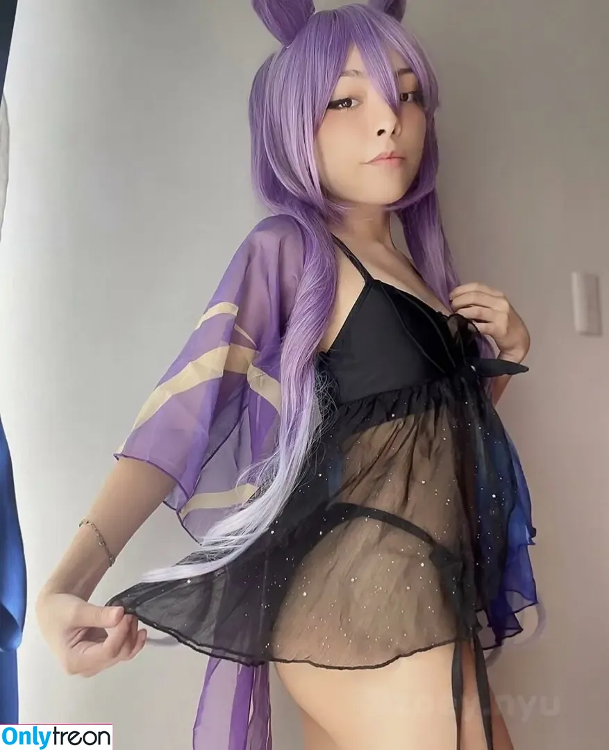 zoey_nyu nude photo #0017 (udderlyadorable)