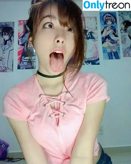 zoey_nyu nude photo #0022 (udderlyadorable)