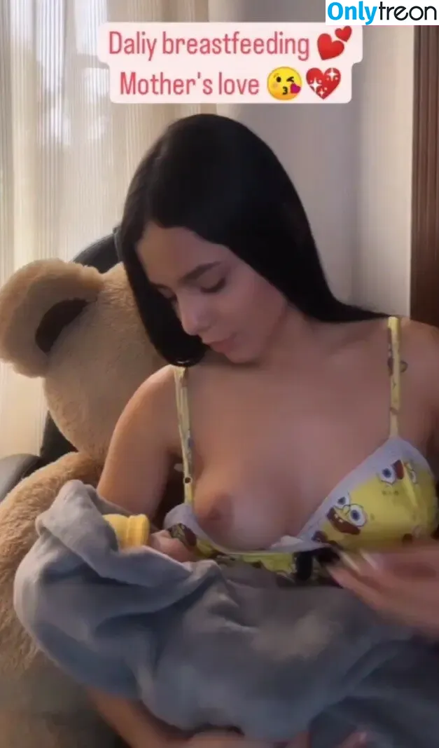 Zoey Riveras nude photo #0002 (zoeyriveras / zoeyriverass)