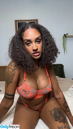 zoeyxsinn / sinnersxparadise nude photo #0034