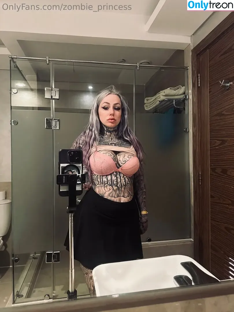 Zombieprinzessin голая photo #0063 (laurachesnok)
