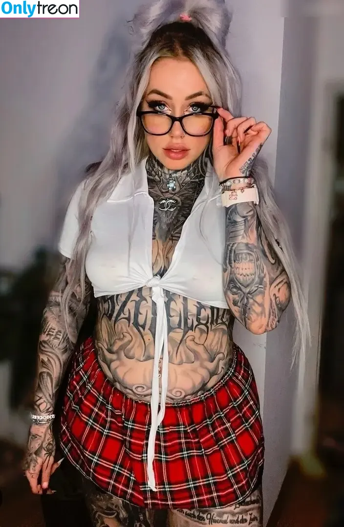 Zombieprinzessin nude photo #0101 (inked_zombieprincess)