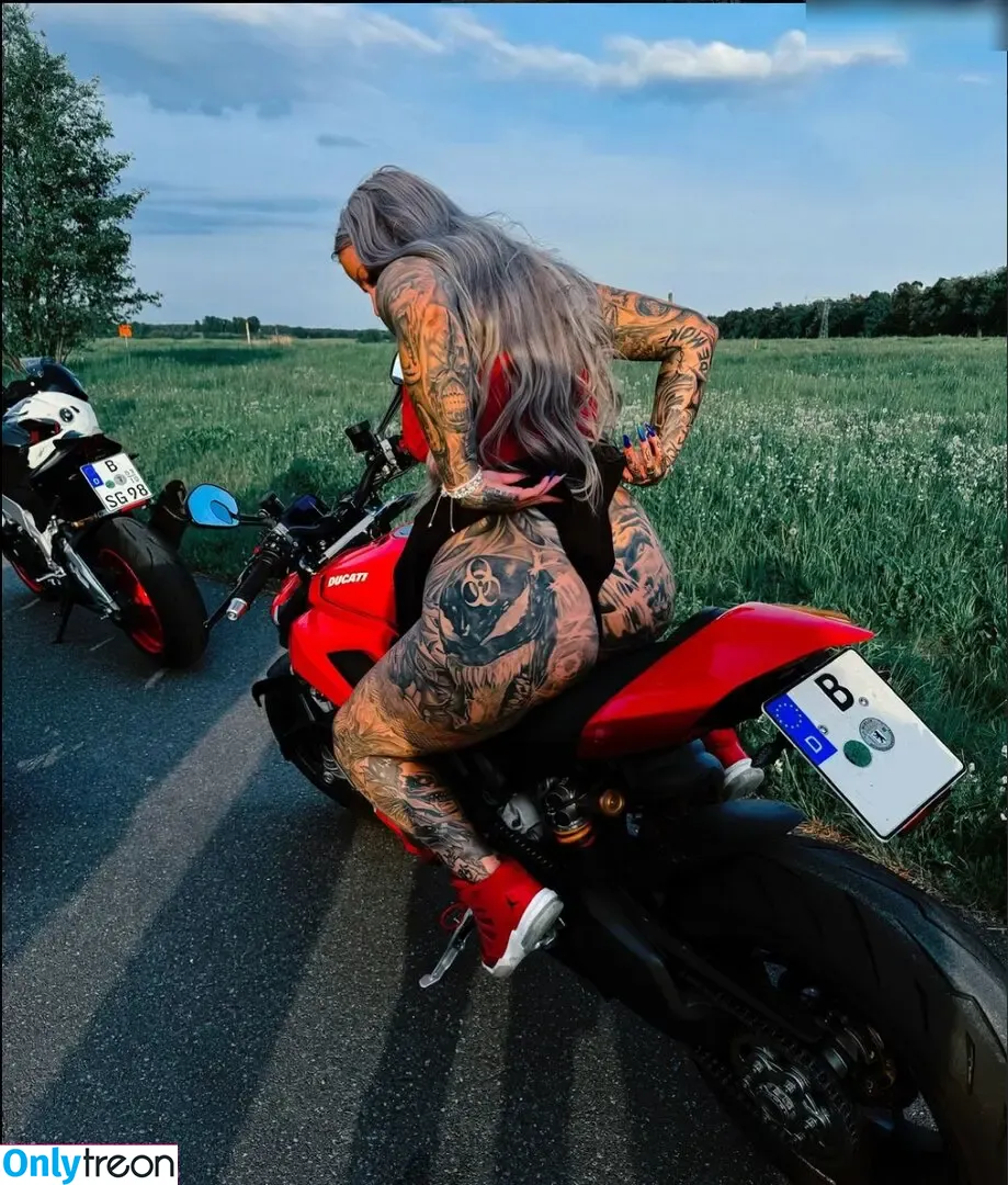 Zombieprinzessin nude photo #0104 (inked_zombieprincess)