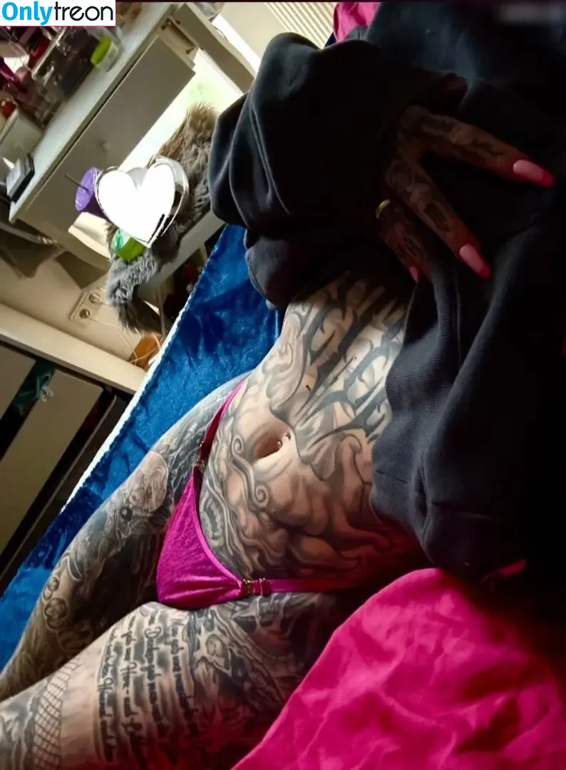 Zombieprinzessin nude photo #0124 (inked_zombieprincess)