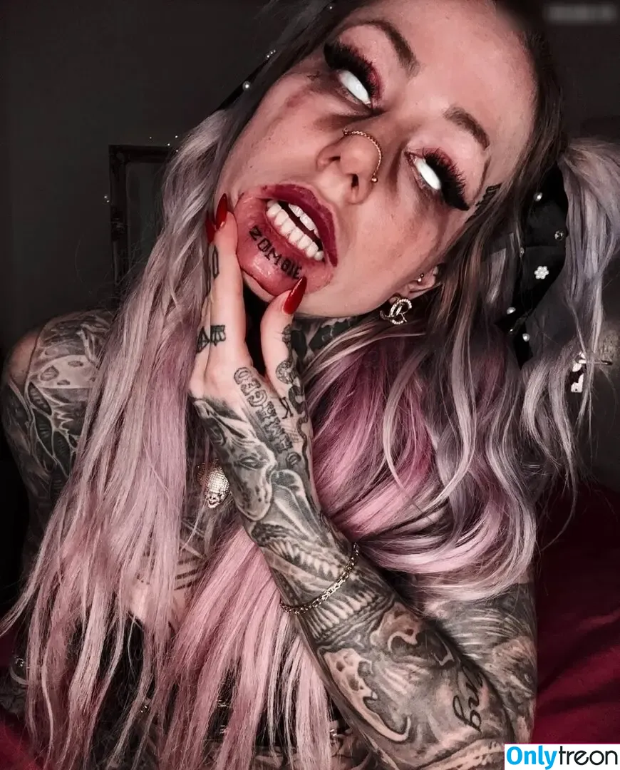 Zombieprinzessin nude photo #0131 (inked_zombieprincess)