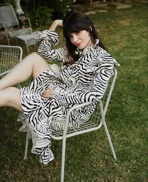 Zooey Deschanel / zooeydeschanel фото голая #0016