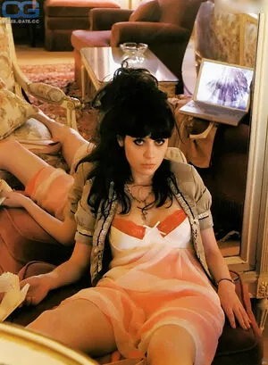 Zooey Deschanel / zooeydeschanel фото голая #0233