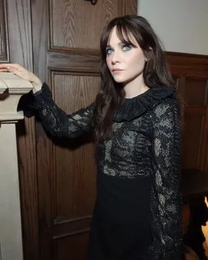 Zooey Deschanel / zooeydeschanel фото голая #0242