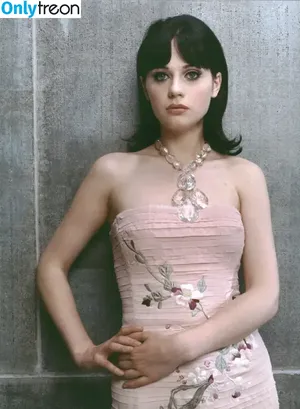 Zooey Deschanel / zooeydeschanel фото голая #0311