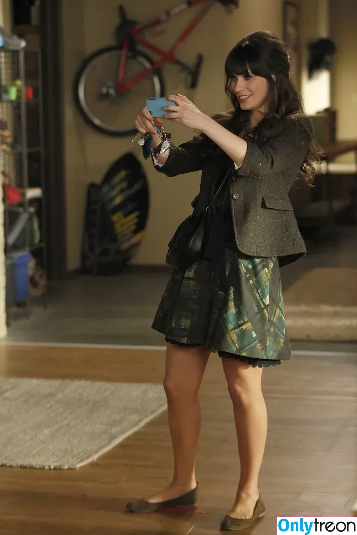 Zooey Deschanel голая photo #0049 (zooeydeschanel)