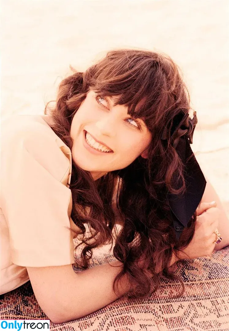 Zooey Deschanel голая photo #0068 (zooeydeschanel)