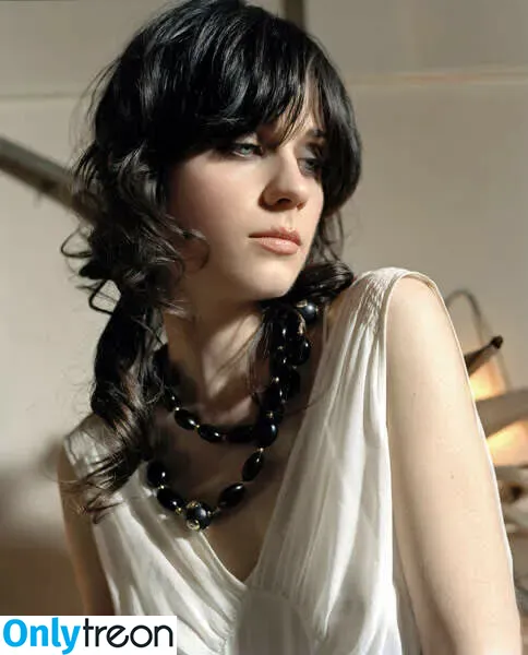Zooey Deschanel голая photo #0079 (zooeydeschanel)