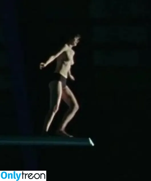Zooey Deschanel nude photo #0340 (zooeydeschanel)