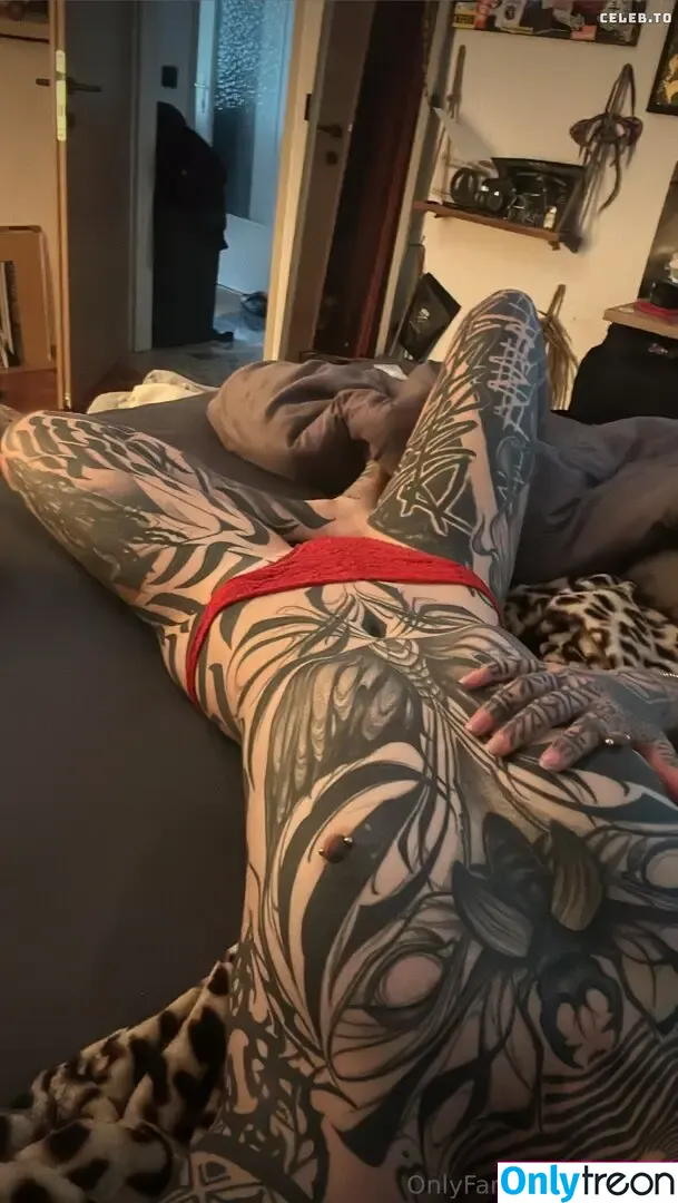 zopferl nude photo #0107 (zopferlzof)