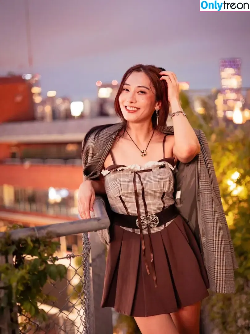 Zumi nude photo #0352 (zestyzumi)