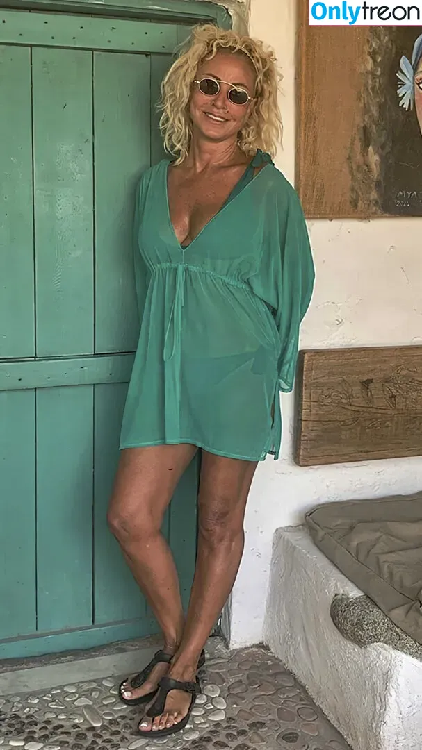 Zümrüt Nural Dorman nude photo #0001 (DormanNural / zumrutnuraldorman)