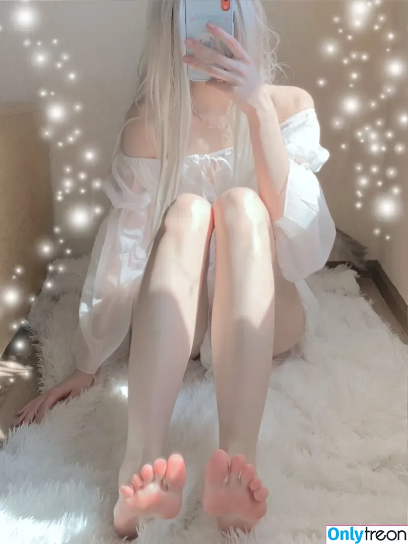 Zzzsunvi nude photo #0037 (Zzzsunvi)